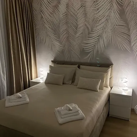 Deluxe Veranda - Prada And Olympics 2026 Apartament *